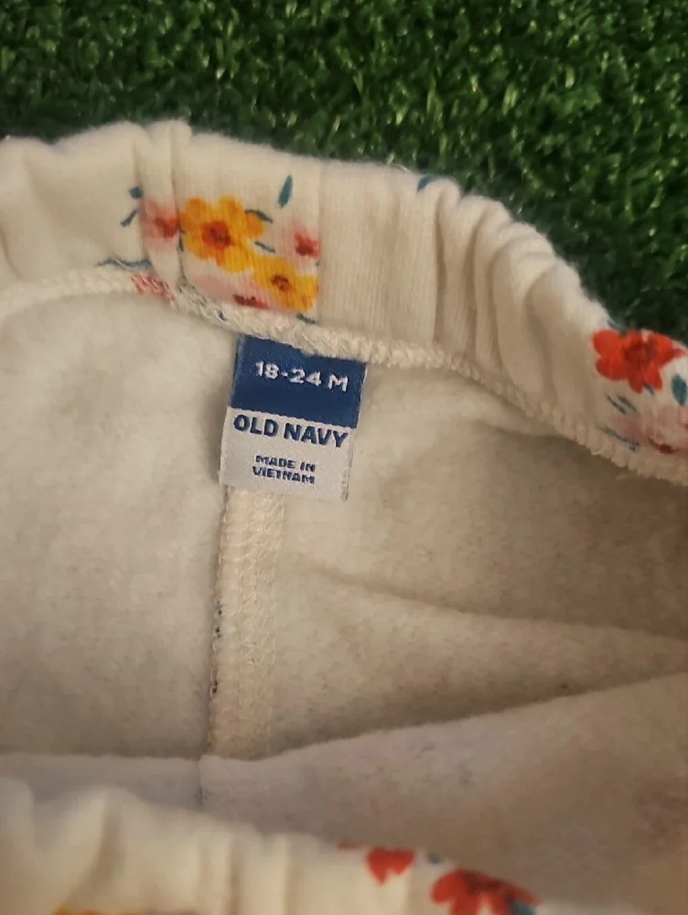 Old Navy Cream Floral /Deer Set